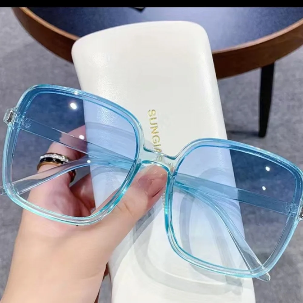 🆕OVERSIZED LIGHT BLUE SUNGLASSES- NIB